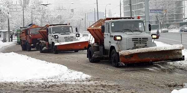 Вночі рух автотранспорту буде знову обмежено