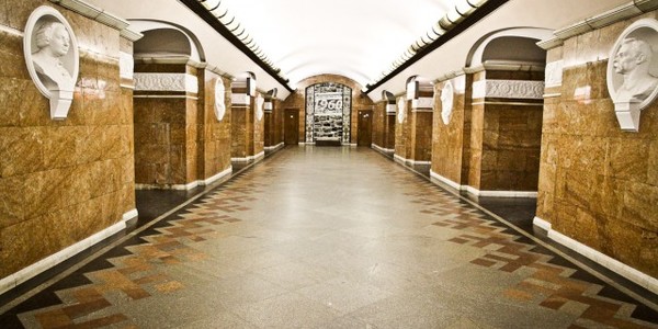 В столичному метро хочуть ліквідувати бюсти російських культурних діячів