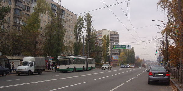 На проспекті Науки транспорт курсуватиме по-іншому