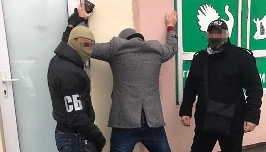 Інспектор з благоустрою впіймався на хабарі