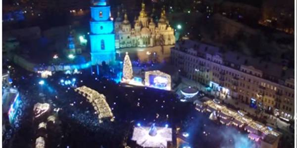 На Головній ялинці країни запалили вогні [фото]