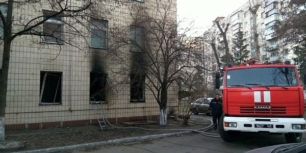 У Києві горіла поліклініка