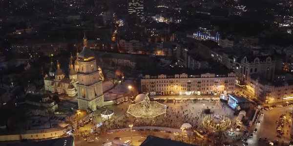 Мережу підкорило чергове відео святкового Києва