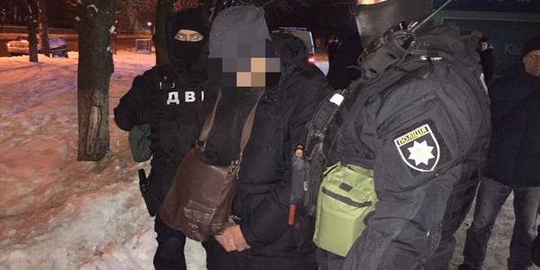 Київська прокуратура спіймала поліціянта на величезному хабарі 