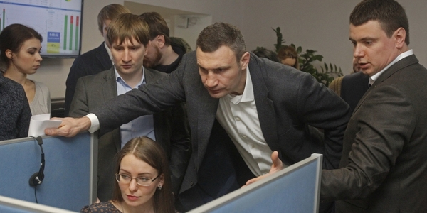 2,5 мільйони людей звернулися до Контактного центру Києва