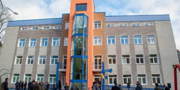 Центр соціальної реабілітації дітей з інвалідністю прийняв першу групу вихованців