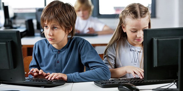 В Києві запроваджують IT-факультатив для школярів