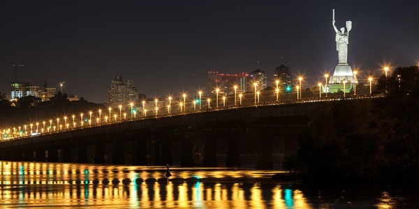 Мережі освітлення мосту Патона чекають капітального ремонту
