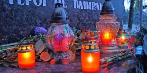 Пам'ять Героїв Небесної сотні вшанують урочистою ходою та молебнем