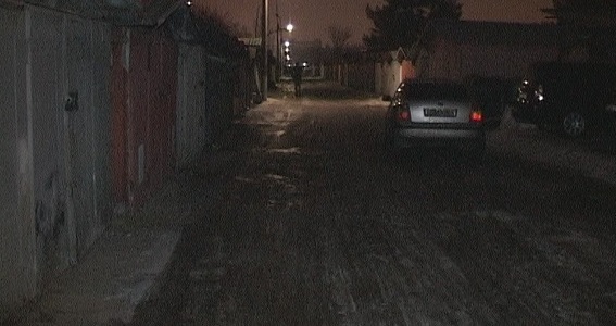 У Дніпровському районі чоловіка кілька годин утримували у підвалі гаражу