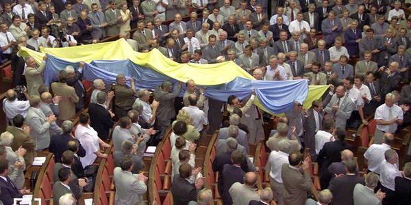 У столиці покажуть доленосний прапор, космічну їжу і «серце» літака «Мрія»