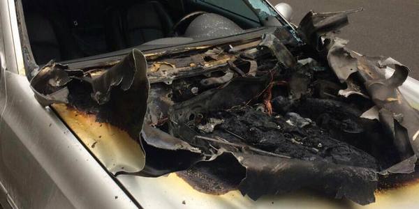 На вул. Богдана Хмельницького згорів автомобіль