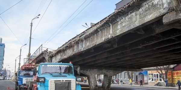 У фінал вийшли чотири варіанти Шулявського мосту