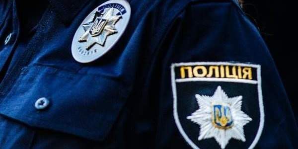 У центрі Києва здійснили збройний напад на магазин