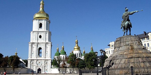 Сьогодні освятять паски для воїнів АТО