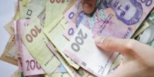 2 мільйони гривень - таку суму привласнила чиновниця Пенсійного фонду