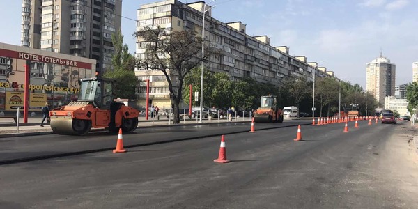 Протягом свят «Київавтодор» відновив 55 тис. кв. м. доріг