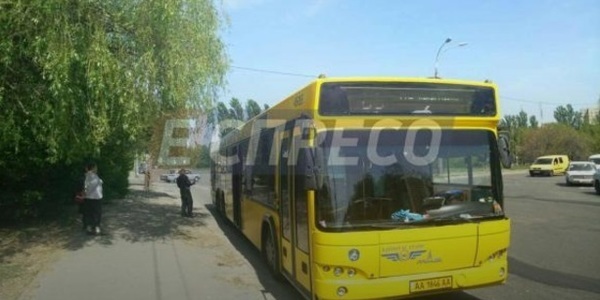 Київська поліція розпочала розслідування обстрілу 69-го автобуса  [відео]