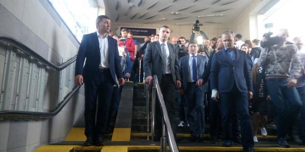 Мер Києва проінспектував ремонт ст. м. "Лівобережна" [фото, відео]