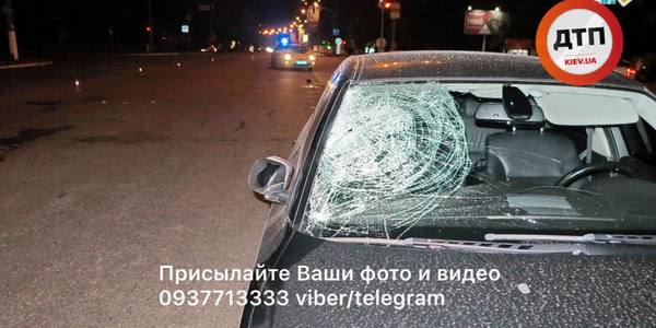 П'яний пішохід стрибнув під колеса