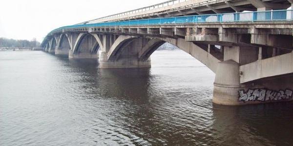 У столиці розвантажать дороги та впорядкують рух