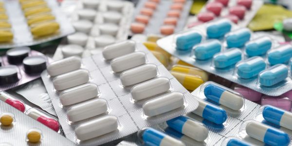 Приватні аптеки безкоштовно роздадуть киянам ліки