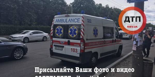 Жінка травмувалася на Солом'янській площі через проведення ремонтних робіт
