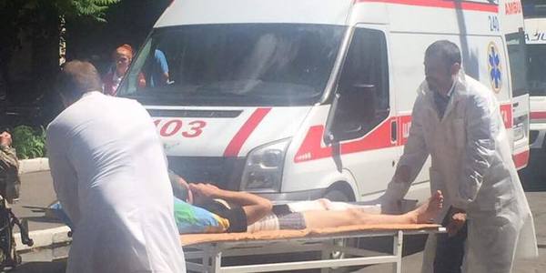 Як допомогти пораненим у Головному військовому клінічному госпіталі