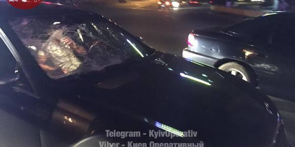 За два дні столичні водії збили вже двох поліцейських [відео]