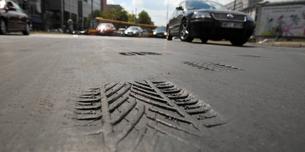 У зв’язку з підвищенням температури повітря у Києві обмежать рух великовагового транспорту