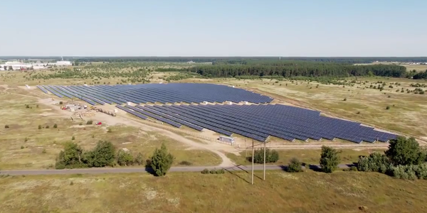 Під Києвом запустили першу приватну сонячну електростанцію