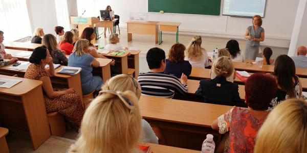 Для 24 шкіл та 17 садочків шукають директорів-менеджерів
