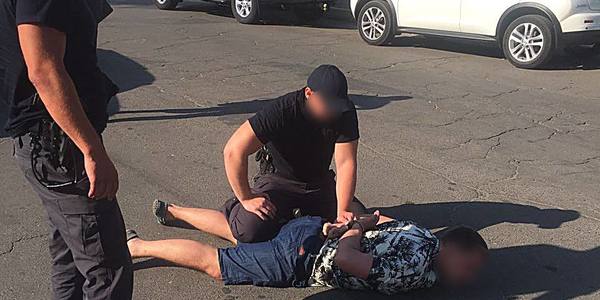 Чиновник вимагав 20 тисяч за автокав'ярню у Гідропарку