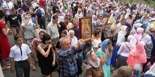 До Хресної ходи приєдналися депутати [відео]