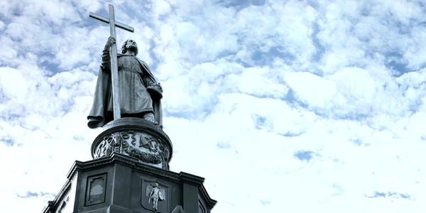 Сьогодні у центрі міста обмежено рух транспорту