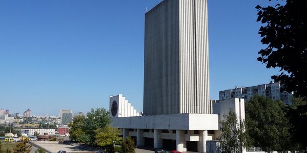 Як отримати доступ до найбільшої бібліотеки України