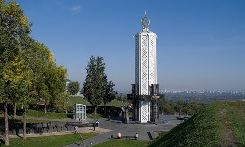 Меморіальний комплекс пам’яті жертв голодомору нарешті добудують