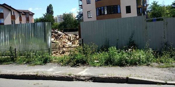 Остання згадка про легендарного доктора Караваєва полягла жертвою забудовників