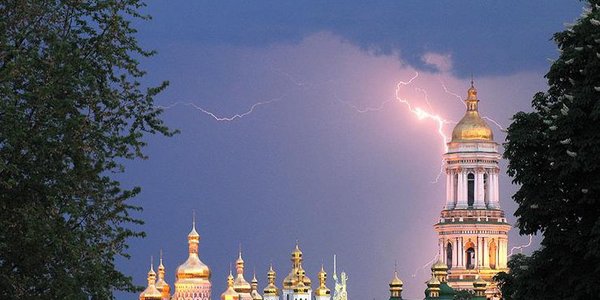 Сьогодні у столиці короткочасний дощ та гроза