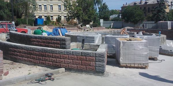 На Подолі триває реконструкція скверу «Червона пресня»