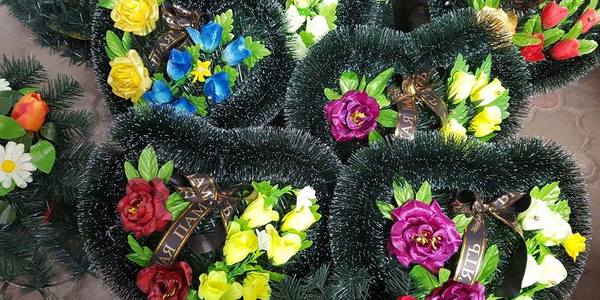 «Підселення» небіжчиків стає масовим у столиці