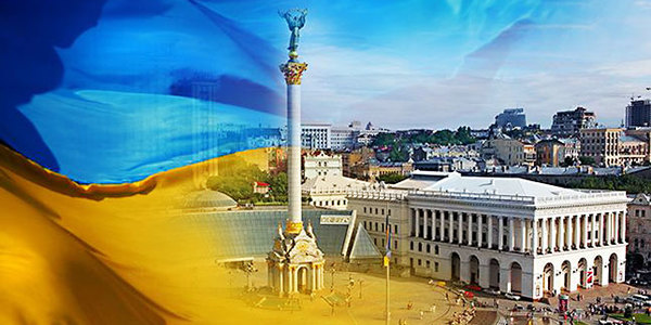 День Незалежності України: військовий парад, виставка озброєння, фестиваль квітів, забіг у вишиванках