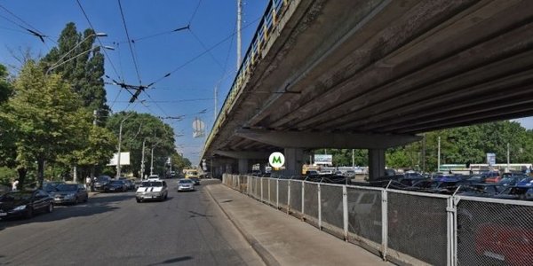 Завтра відновлять рух автотранспорту шляхопроводом «Нивки»