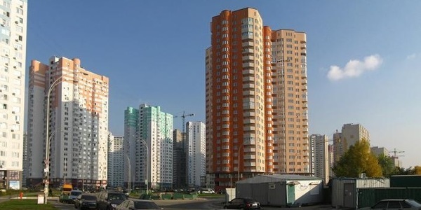 Чому забудовники та комунальники «відхрестились» від вулиці на Осокорках