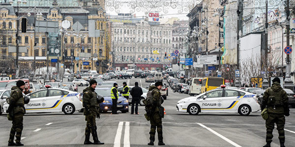 Більше мітингів - більше поліції: тисячі правоохоронців прибувають до Києва 
