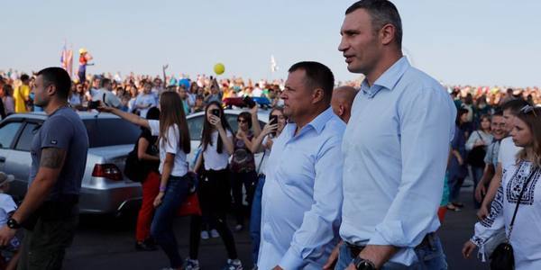 Як Кличко і Філатов день Дніпра відзначали [відео]