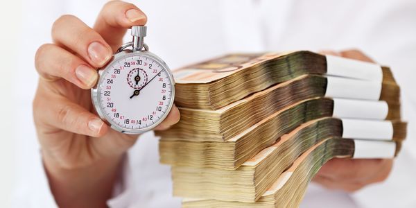 Щоб включити гарячу воду киянам, шукають гроші в кредит
