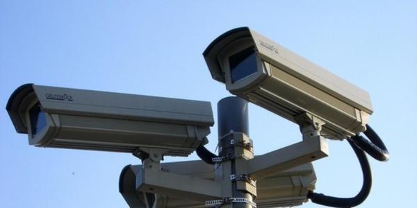 Затори на дорогах Києва «розрулюватимуть» через відеокамери