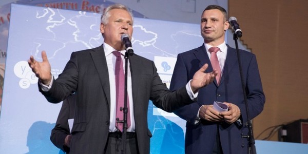 Кличко на відкритті YES розповів про виклики, що постали перед Україною