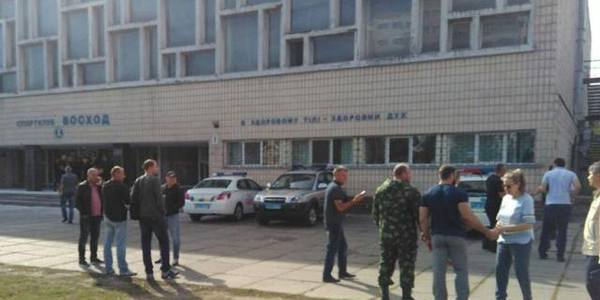 Спортшколу «Схід» намагаються забрати в комунальну власність після кривавих розбірок
